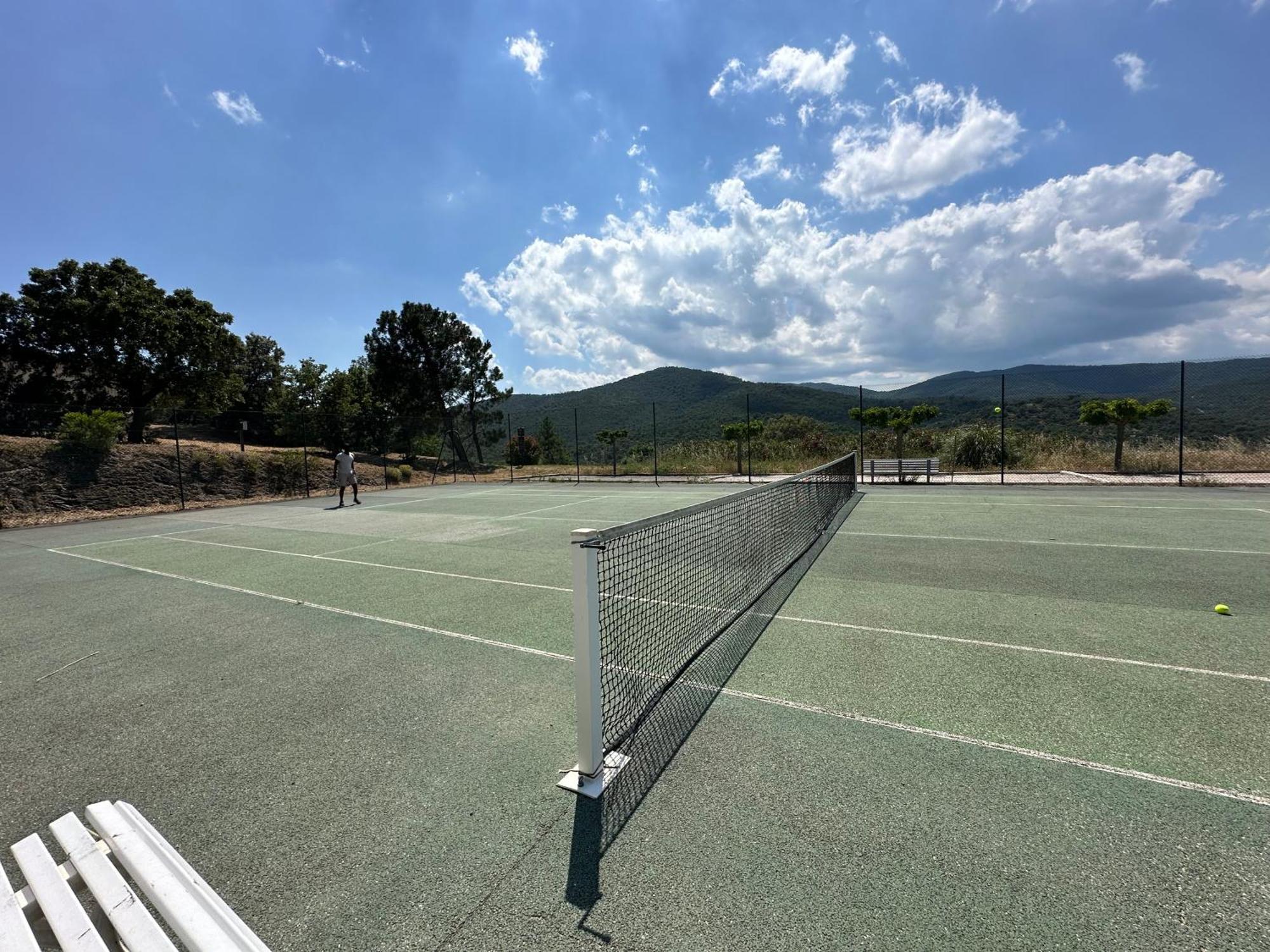Studio Apartment - Domaine Du Golf Resort 罗克布伦河畔阿尔让 外观 照片